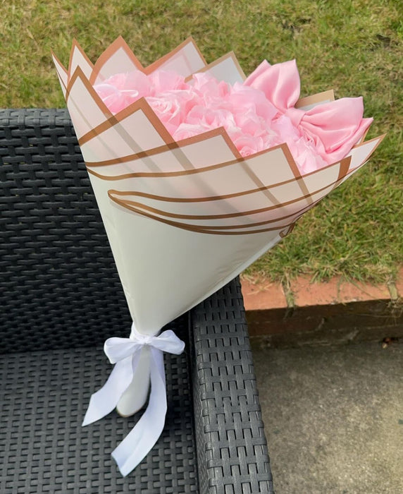 20 Pink Forever Glitter Roses x Small Bear